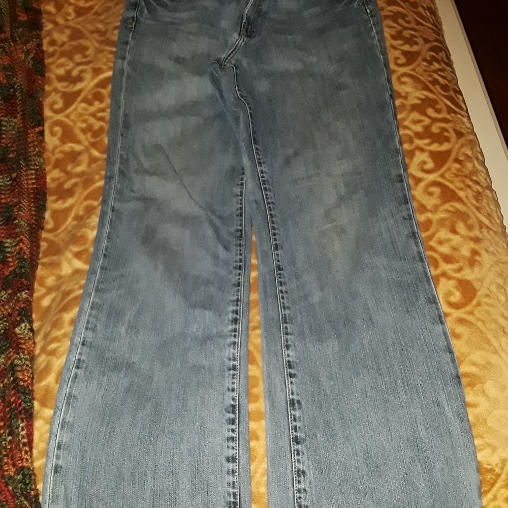 Seven jeans w/embroidered pockets